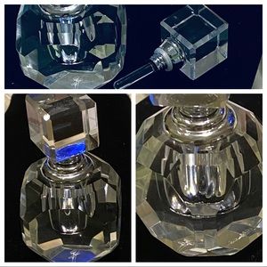 Beautiful glass refillable perfume bottle